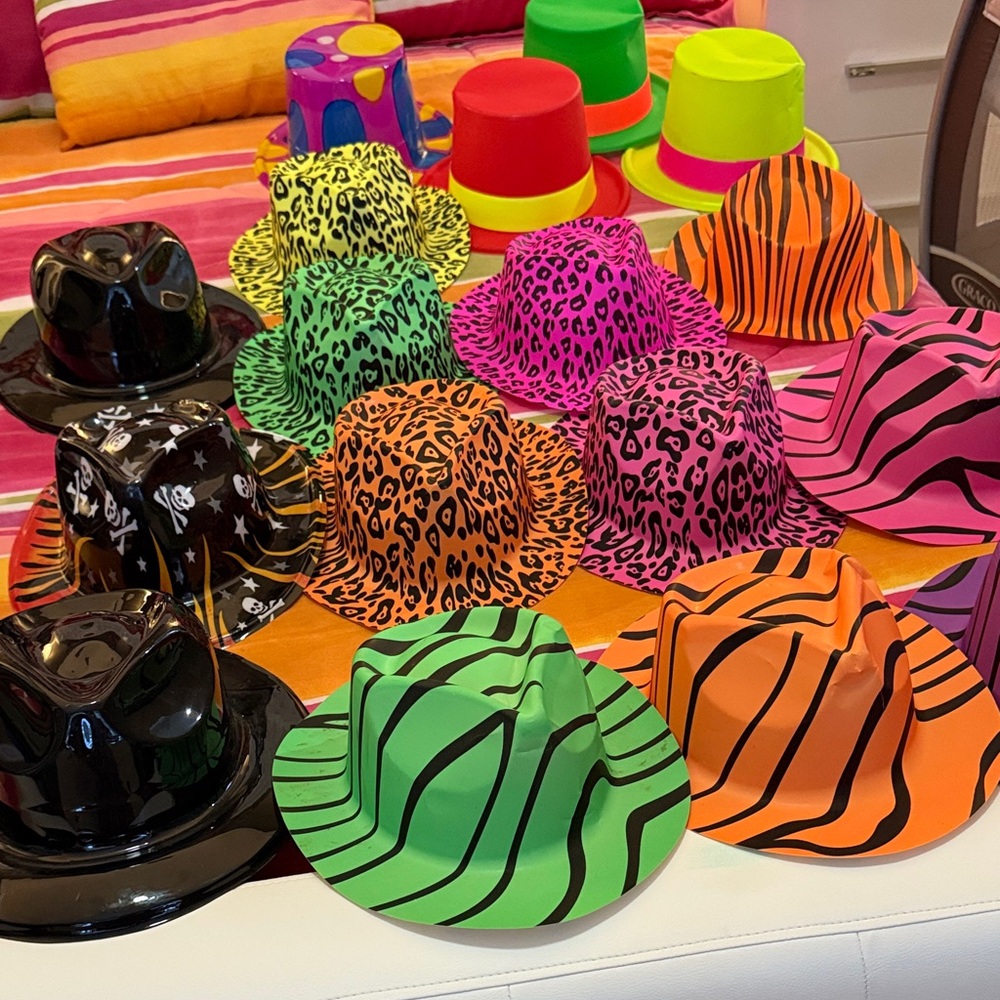 Colorful Animal Print Party Hats 17 pieces